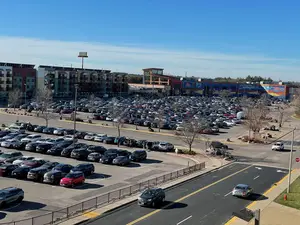 The main parking lot was very full during Colossalcon North.