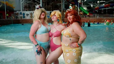Mario Princesses
@cussing.kaily - Rosalina
@rbf.cos - Peach
@roses_bonescosplay Daisy