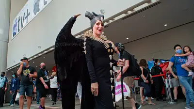 @carriekiana Maleficent
costume by @king_kosplay