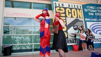 @cinisyren13 dapper Spider-man
@larirenshadow dapper Wanda Maximoff