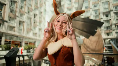 @daniella.claire.cosplay Eevee from Pokémon 
