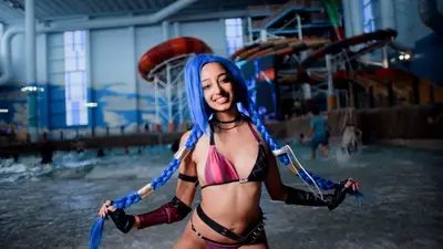 @_xareen_ Jinx from League of Legends