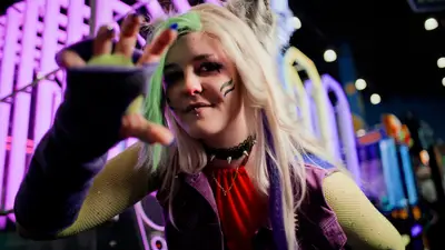 lilac_liability Roxanne Wolf