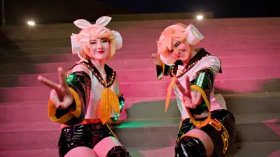 Vocaloid
@roxieroadz Rin
@mags_is_me_tv Lem