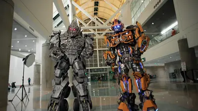 Transformers
@tonytonecosplay Megatron
@legionofcosplay Bumblebee