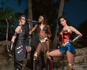 susie_creates_cosplay Antiope
luxsteezcosplay Amazonian
alysontabbitha Wonder Woman
