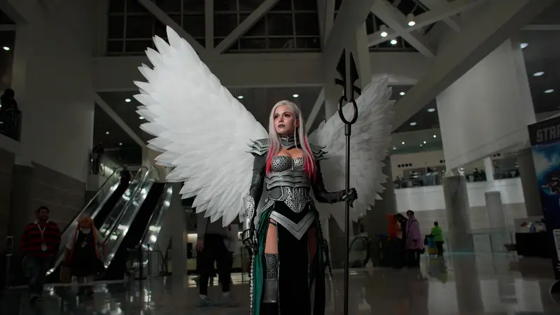 <a href="https://www.instagram.com/armoredheartcosplay/" target="_blank">@armoredheartcosplay</a> Avacyn from Magic the Gathering