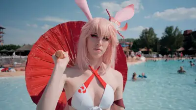 Click to read the article: <a href="https://flannel.ninja/articles/colossalcon_2021_conventions_return">Colossalcon 2021 - Swimsuit Anime Convention</a>