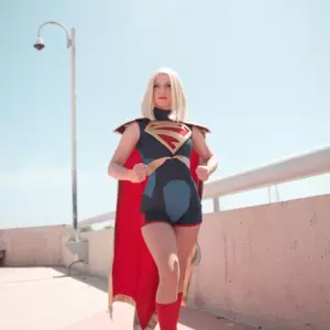 @frenzy_cosplay Super Girl
